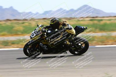 media/Apr-30-2023-CRA (Sun) [[020fcf5d43]]/Race 11-600 Expert Superbike/